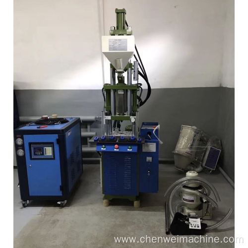 double vertical injection molding machine